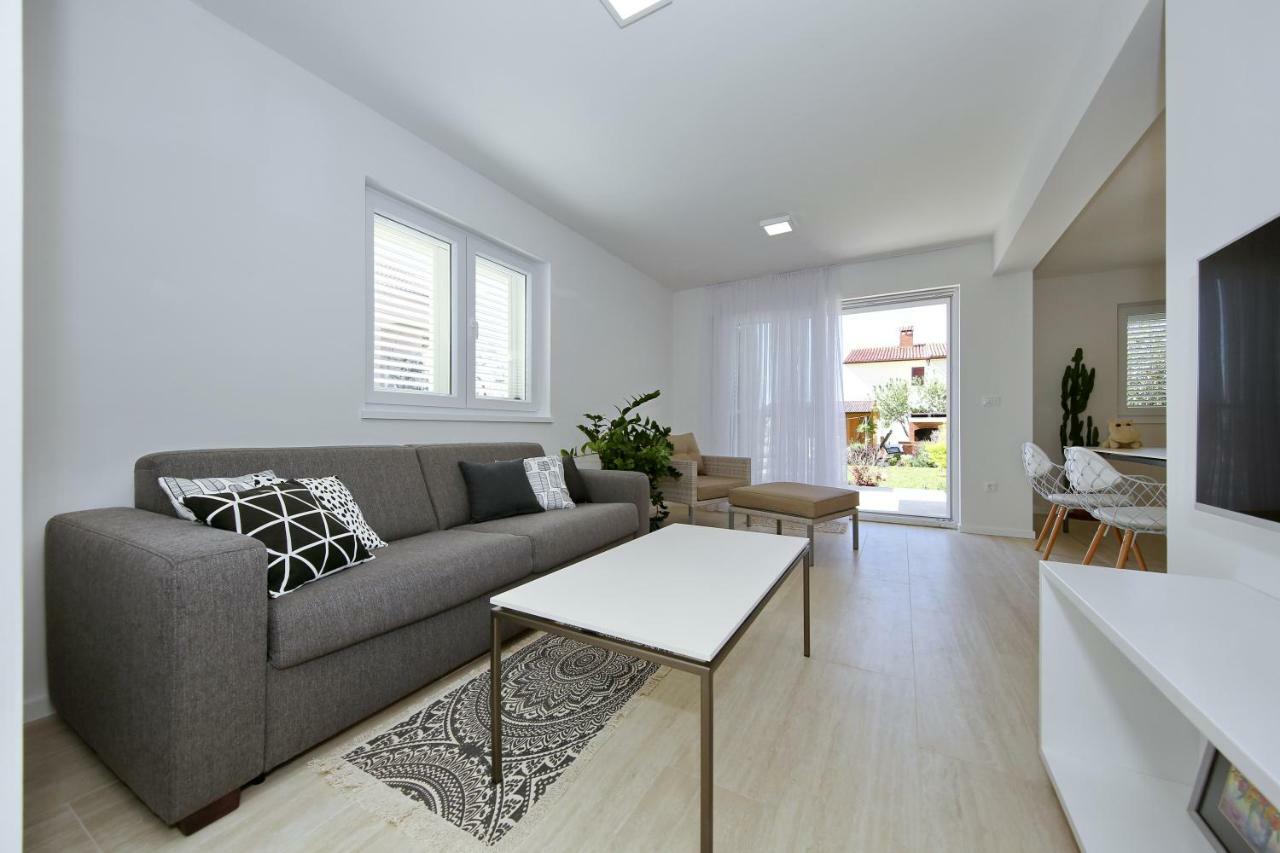 Valadar Apartments Privlaka  Dış mekan fotoğraf
